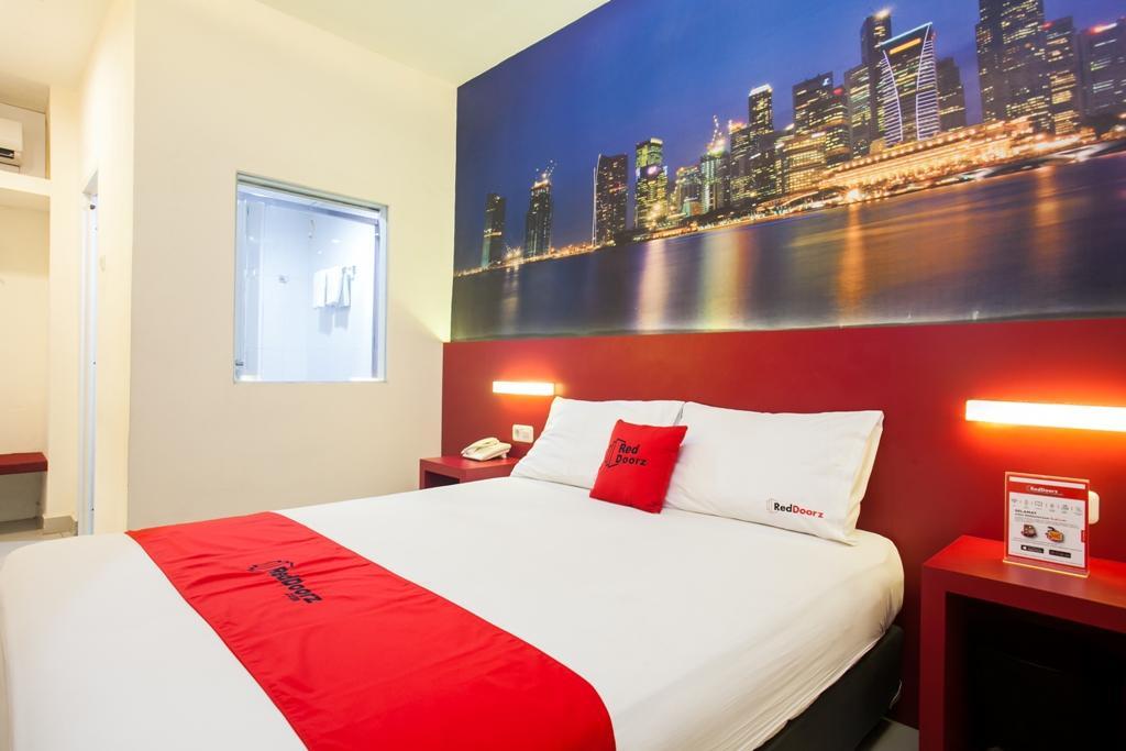 Hotel Reddoorz Near Hawaii Water Park Malang Zewnętrze zdjęcie